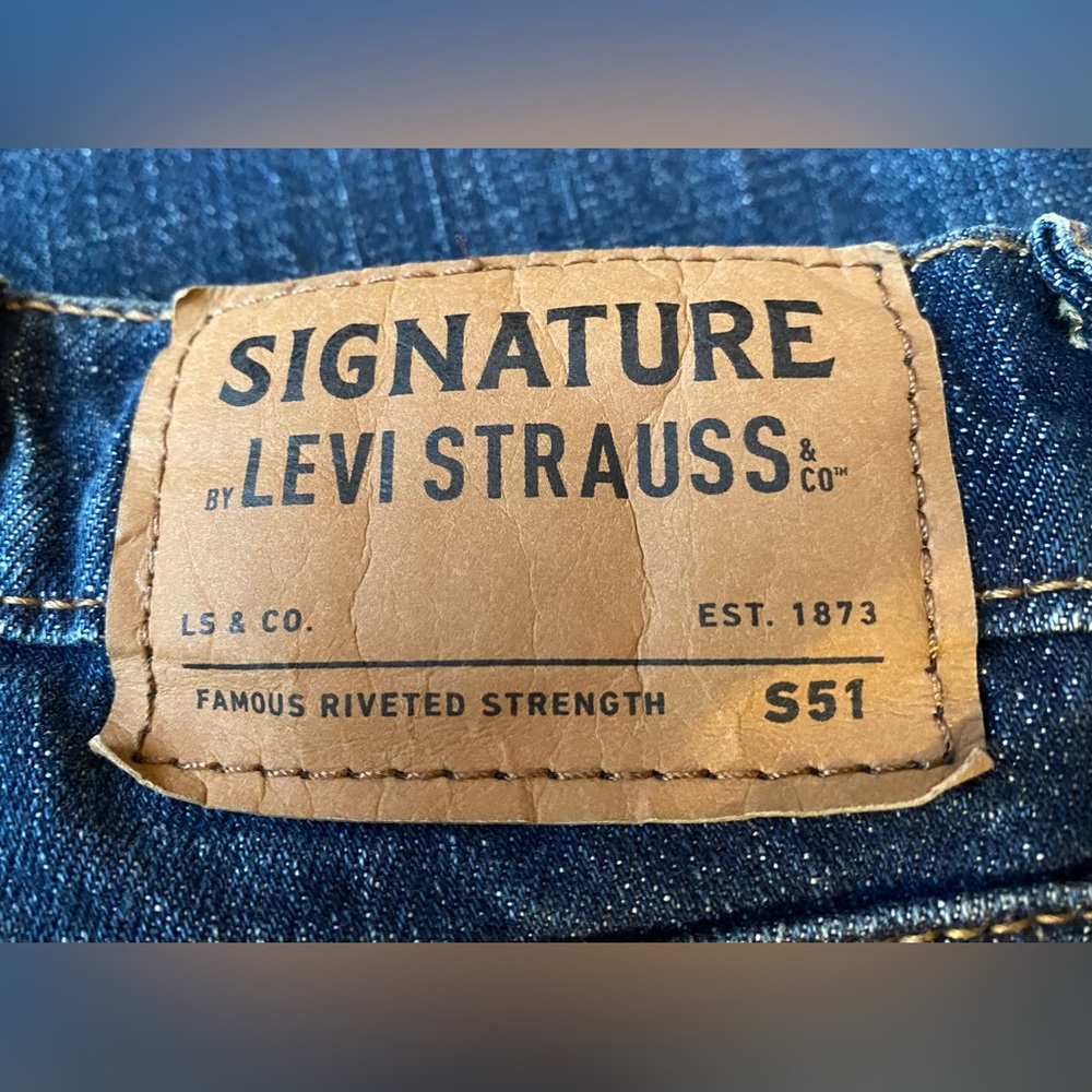 Signature by Levi Strauss & Co. S51 38/32 blue jeans (#79)